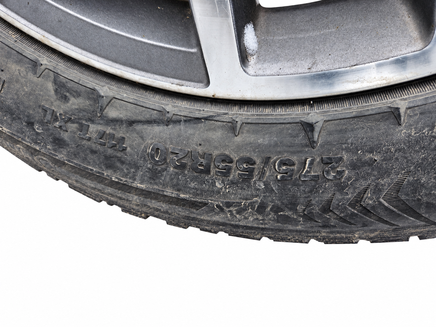 2012 Chevrolet Silverado 1500 20-Inch Wheels with 275/55R20 Studded Winter Tires